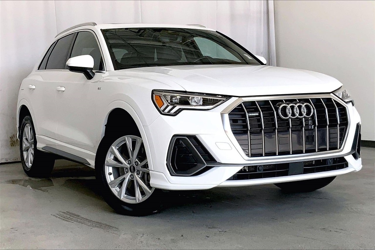 2023 Audi Q3 S Line Premium's photo