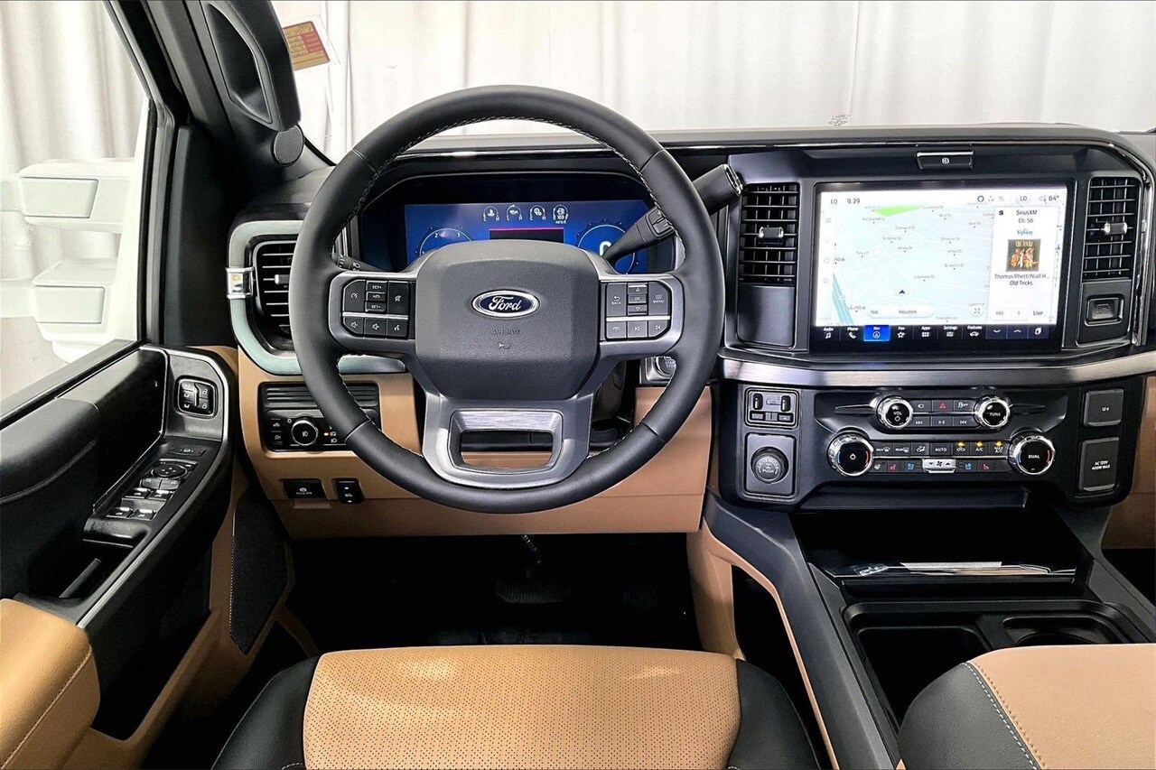 2026 Ford F-250 Lariat photo 4