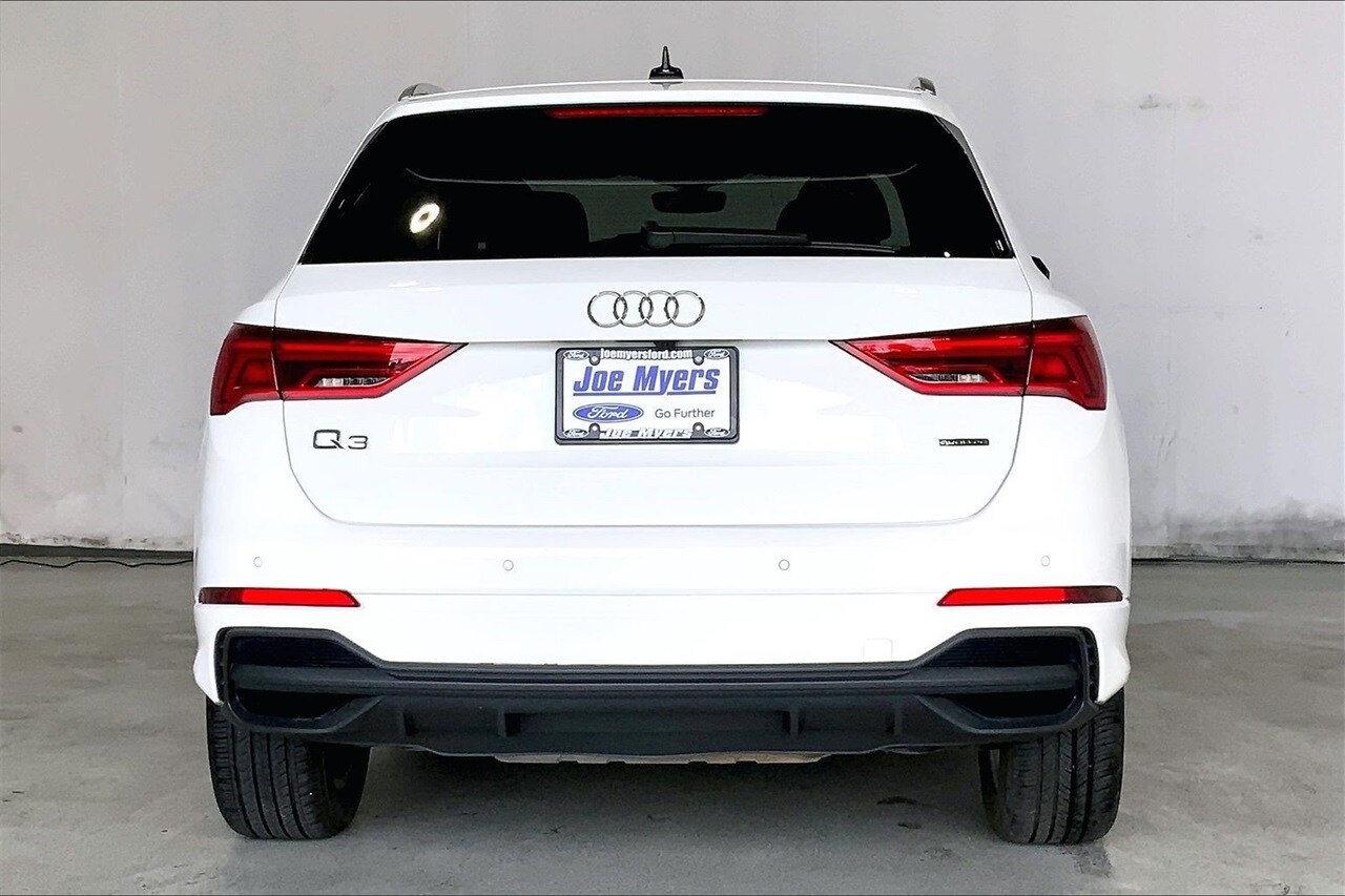 2023 Audi Q3 Premium S line photo 3