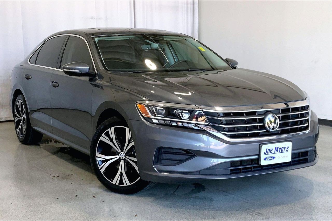 2022 Volkswagen Passat 2.0T SE Auto's photo