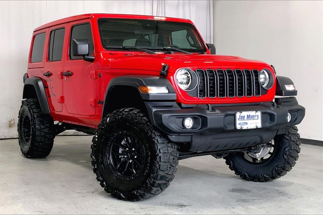 2024 Jeep Wrangler 4-Door Sport S's photo