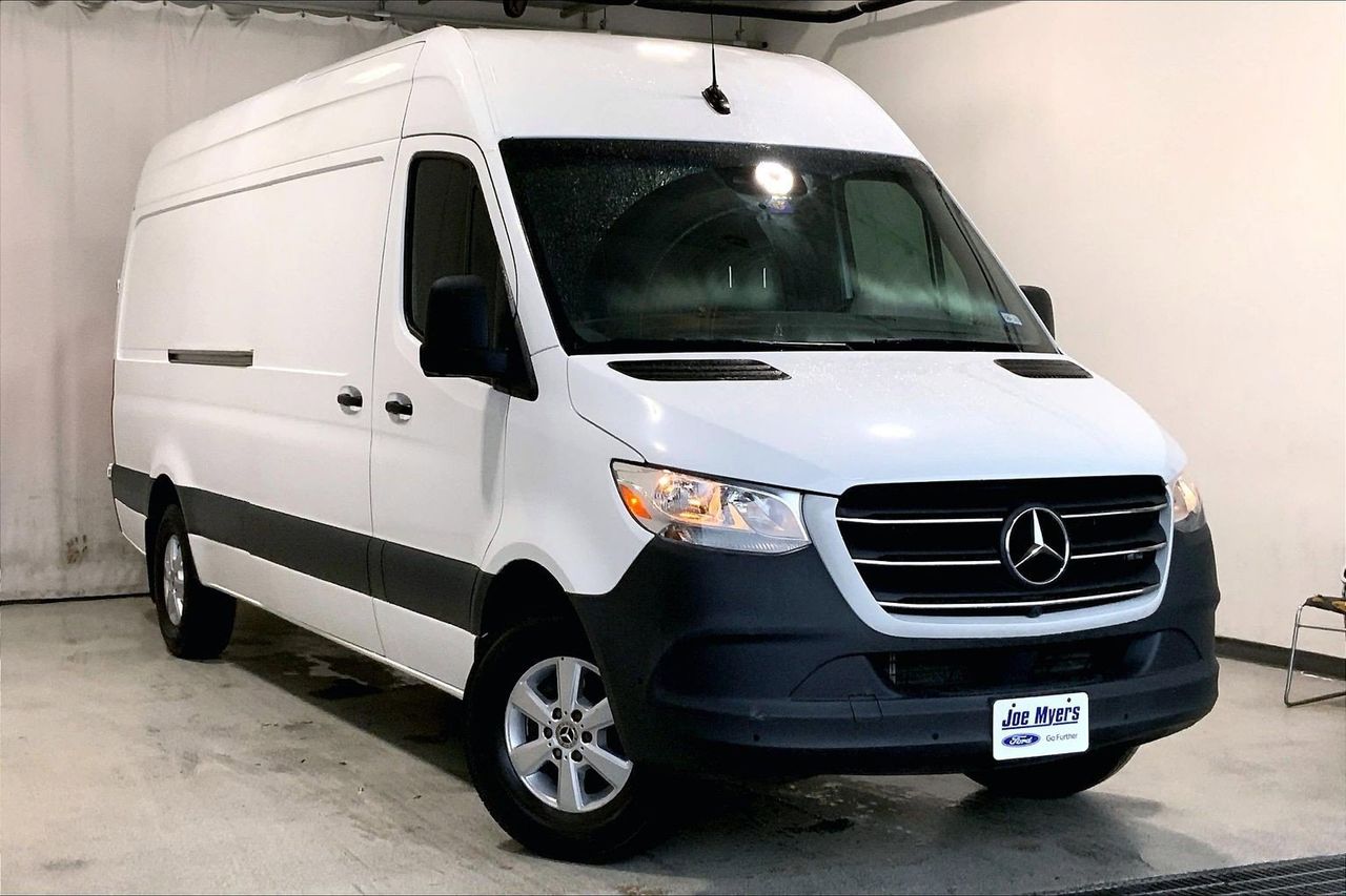 2023 Mercedes-Benz Sprinter 2500 170 WB HO High Roof's photo