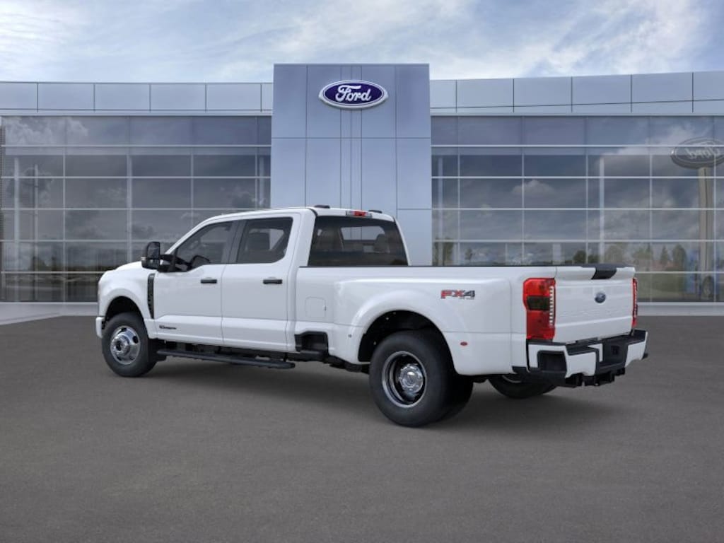 New 2026 Ford F-350 XL Truck Crew Cab