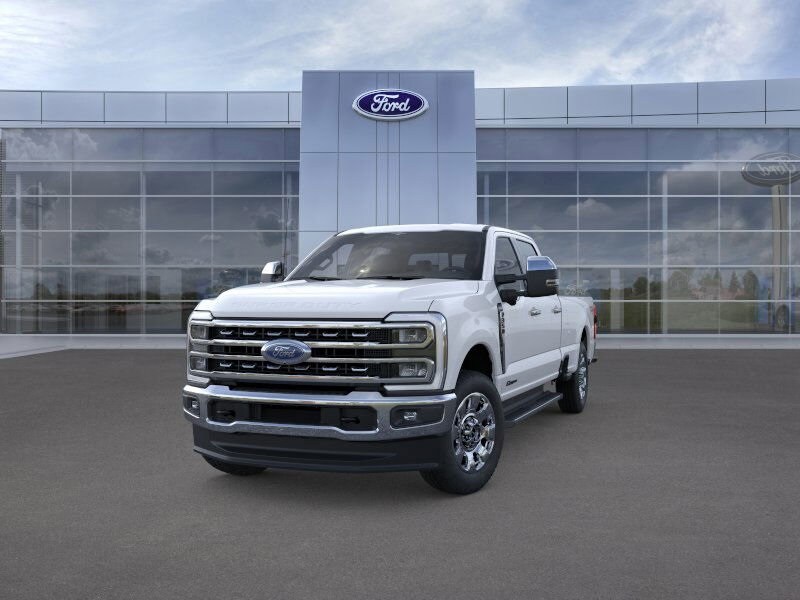 2025 Ford F-350 Lariat photo 2