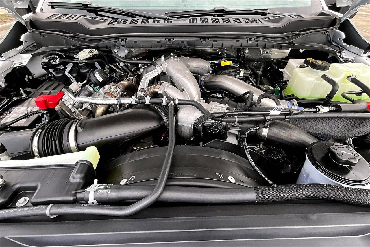 2025 Ford F-350 Super Duty Chassis Cab XL - Photo 12