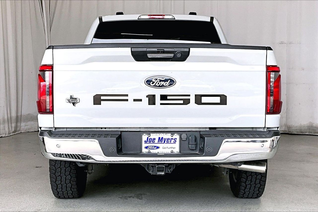 View vehicle photo 4