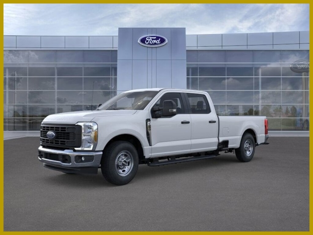 New 2025 Ford F-250 XL Truck Crew Cab