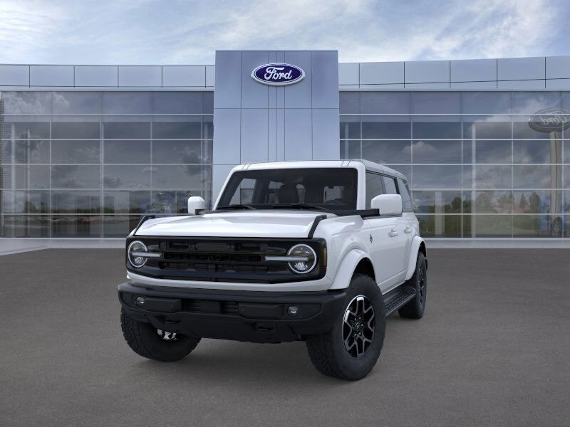 2025 Ford Bronco Outer Banks photo 2