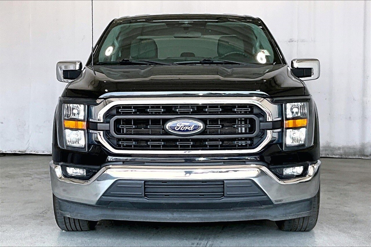 2023 Ford F-150 XLT photo 3