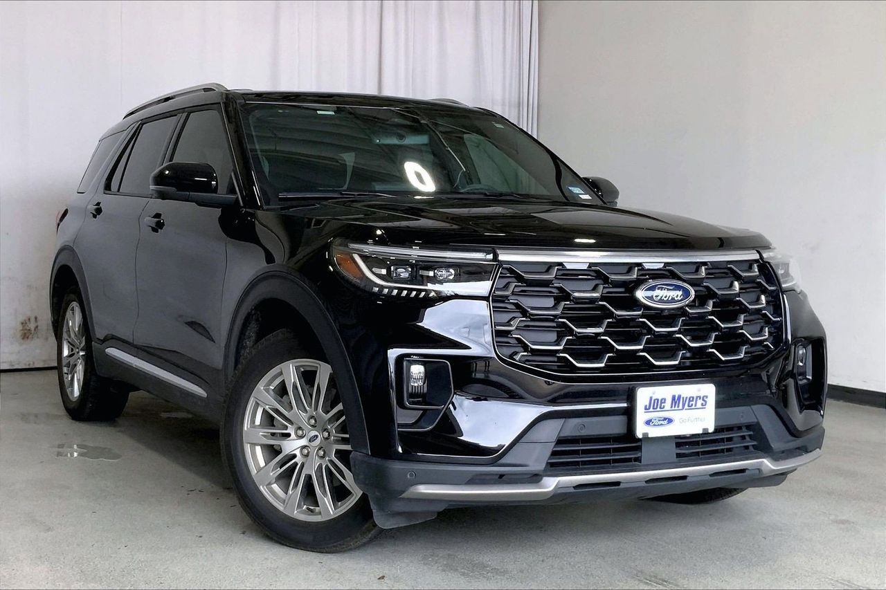 2025 Ford Explorer Platinum (PL535)'s photo