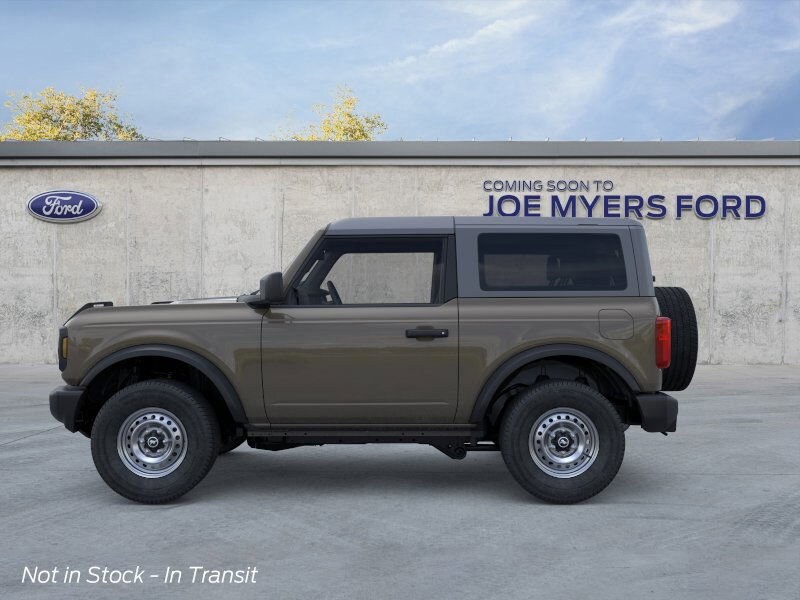 2025 Ford Bronco Base photo 3