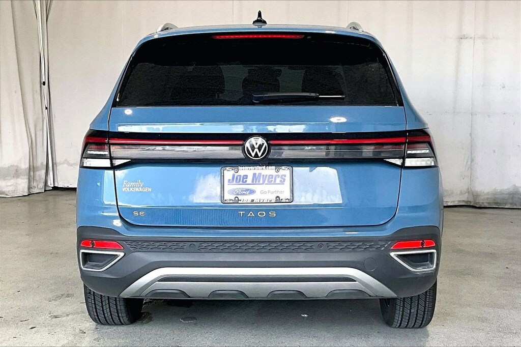 Used 2025 Volkswagen Taos 1.5T SE SUV