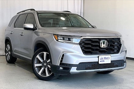 2025 Honda Pilot Touring SUV