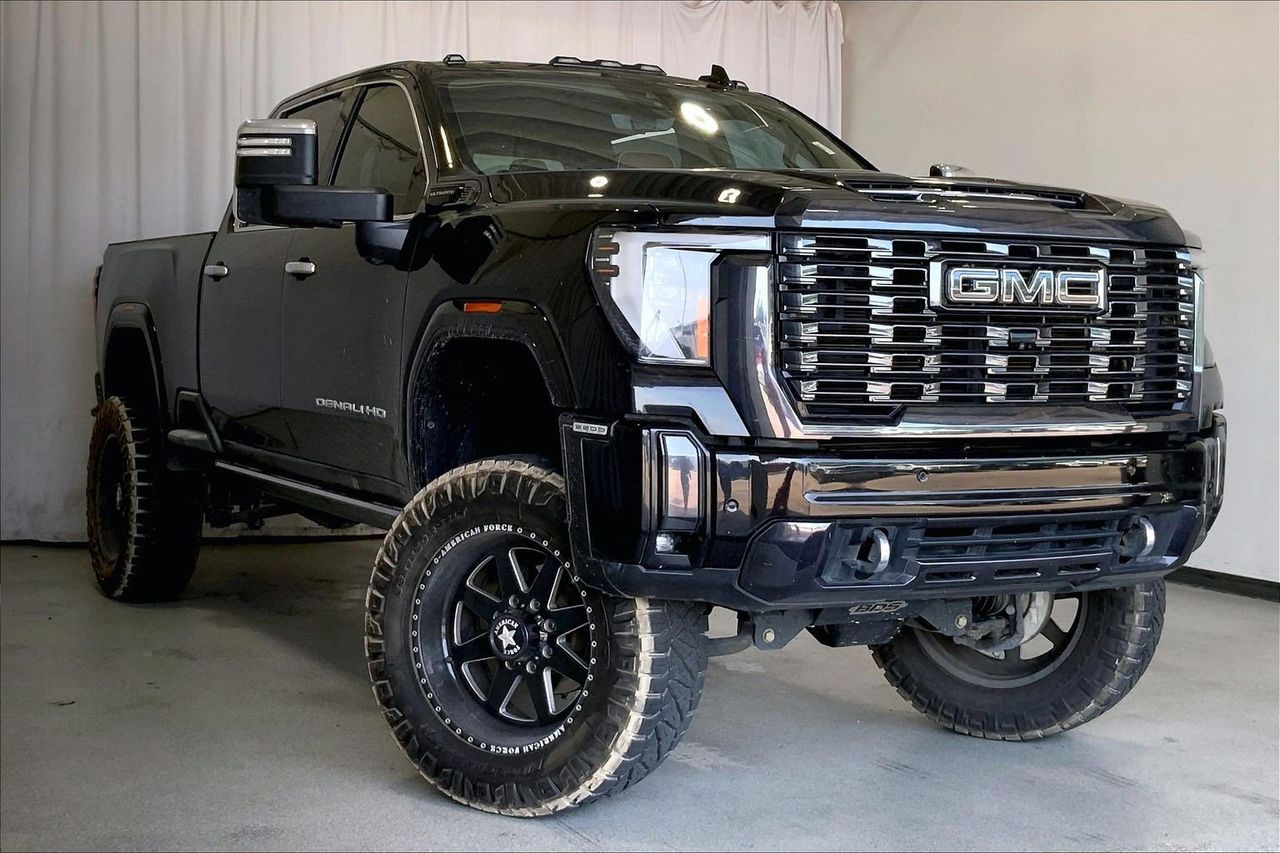 2024 GMC Sierra 4WD Crew Cab Long Box Denali Ultimate's photo