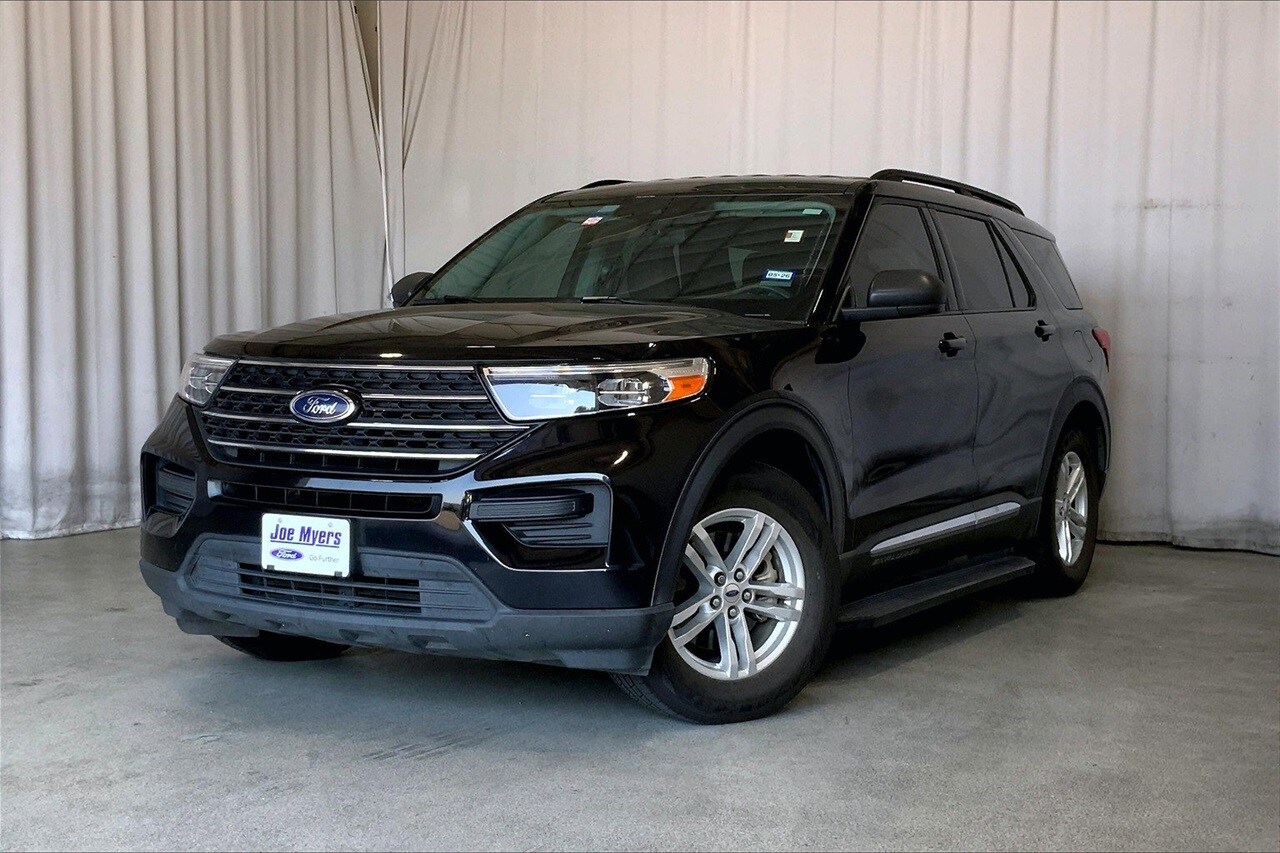 2021 Ford Explorer XLT photo 2