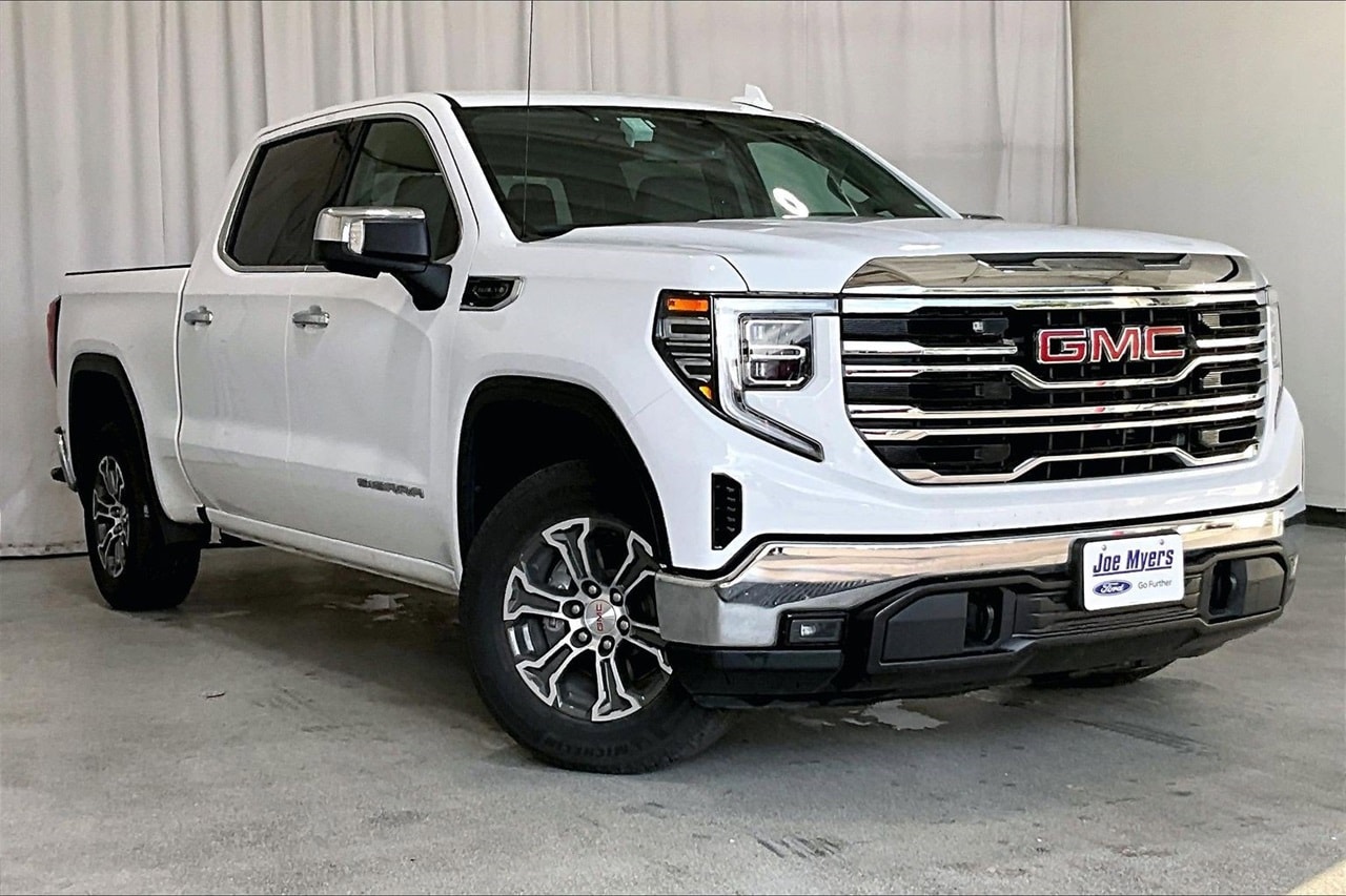 2024 GMC Sierra 1500 SLT's photo
