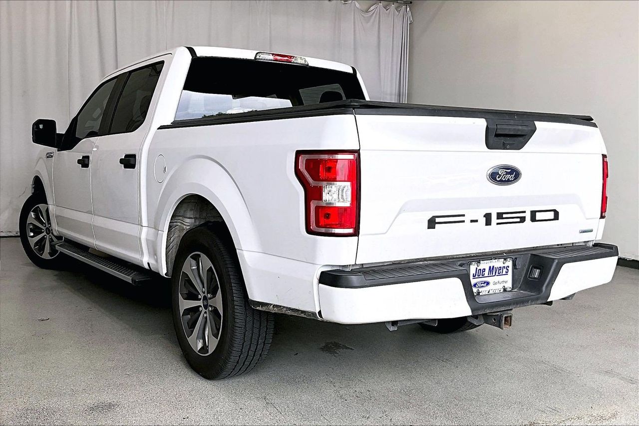 View vehicle photo 5
