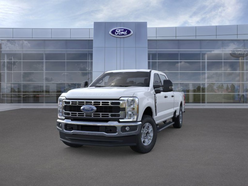 New 2026 Ford F-350 XLT Truck Crew Cab