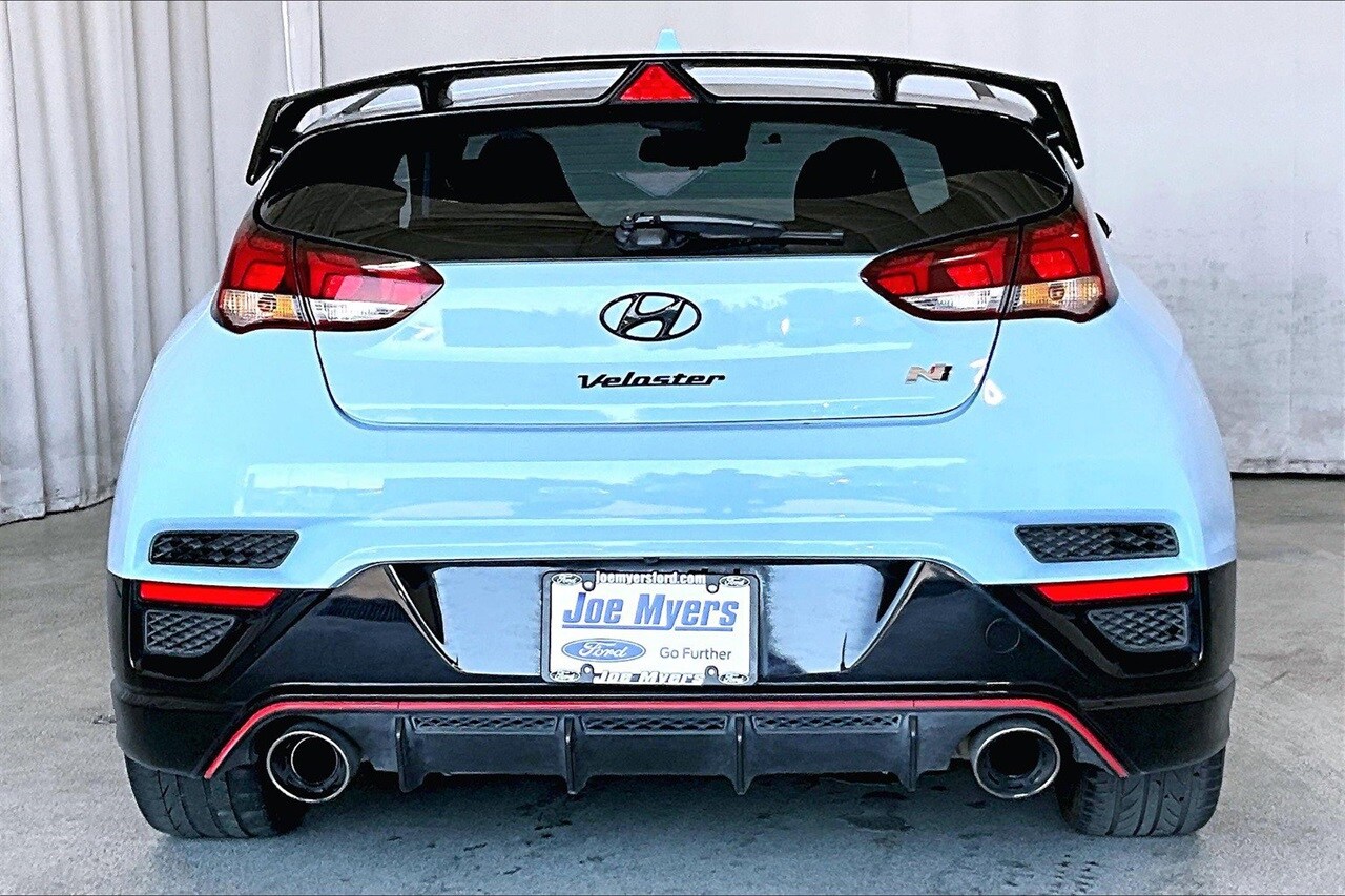 2022 Hyundai Veloster N Base photo 4