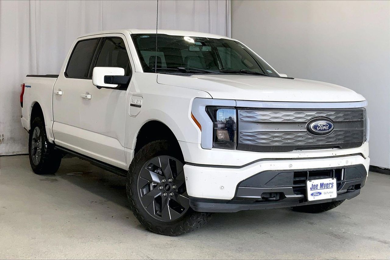 2023 Ford F-150 Lariat 4x4 SuperCrew 5-1/2 Box's photo