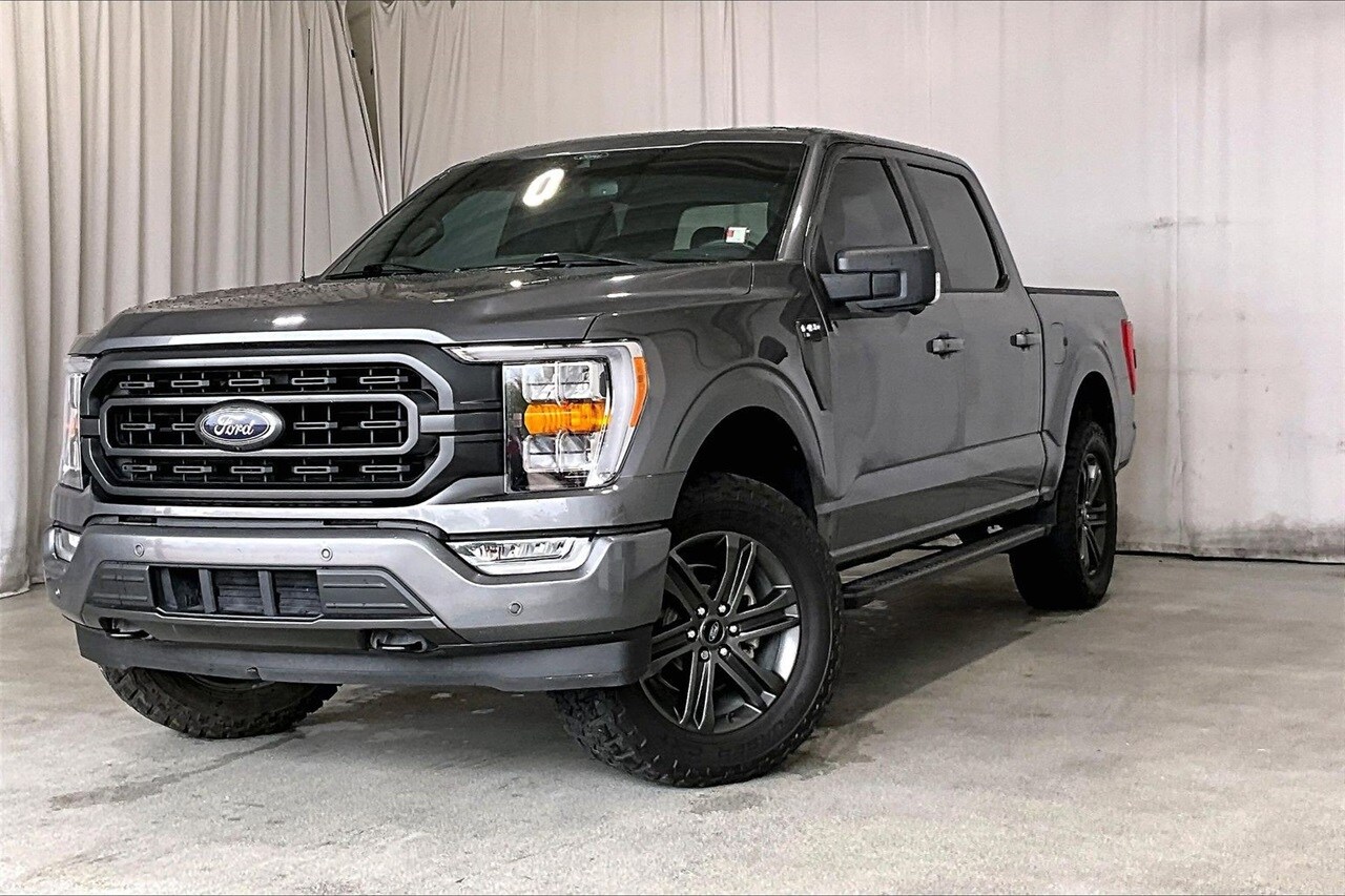 2021 Ford F-150 XLT photo 2