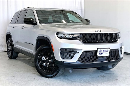 2025 Jeep Grand Cherokee Altitude SUV