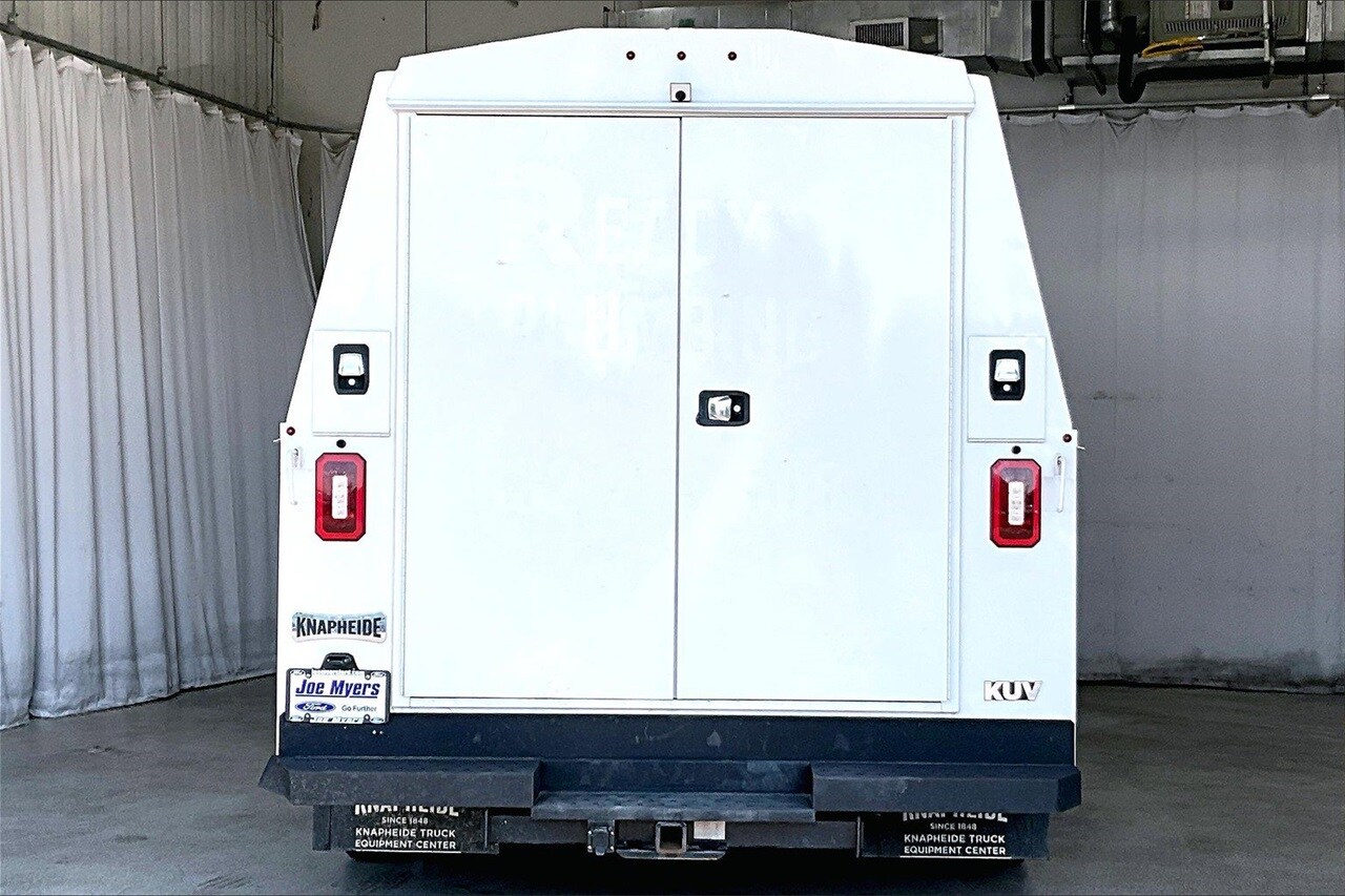 2023 Ford E-450 photo 3