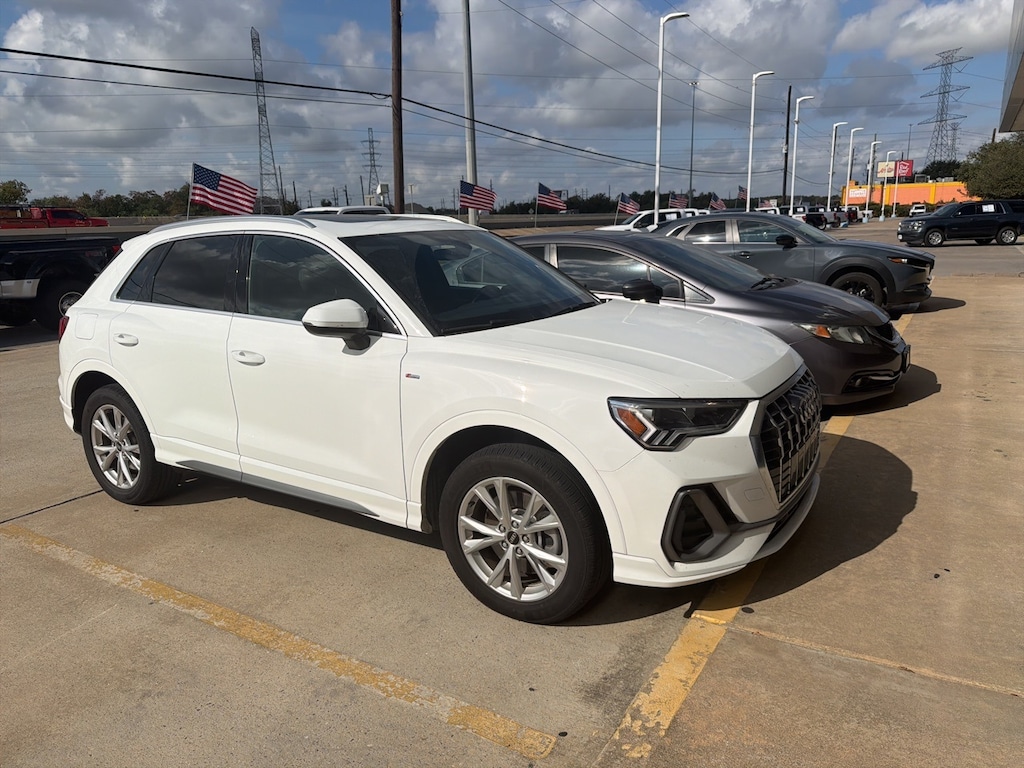 Used 2023 Audi Q3 Premium SUV