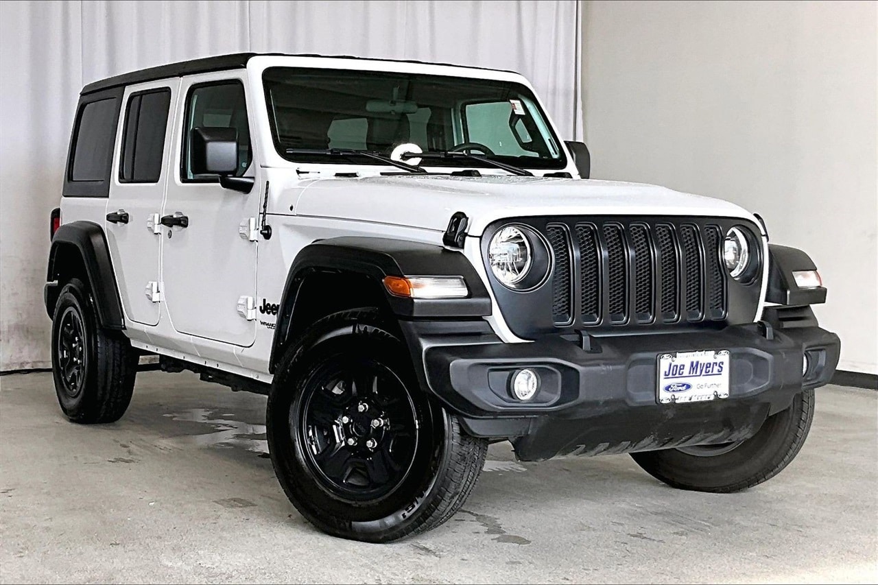 2022 Jeep Wrangler Unlimited Sport's photo