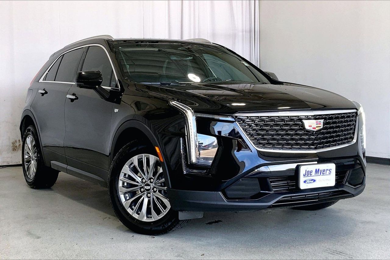 2025 Cadillac XT4 Premium Luxury's photo