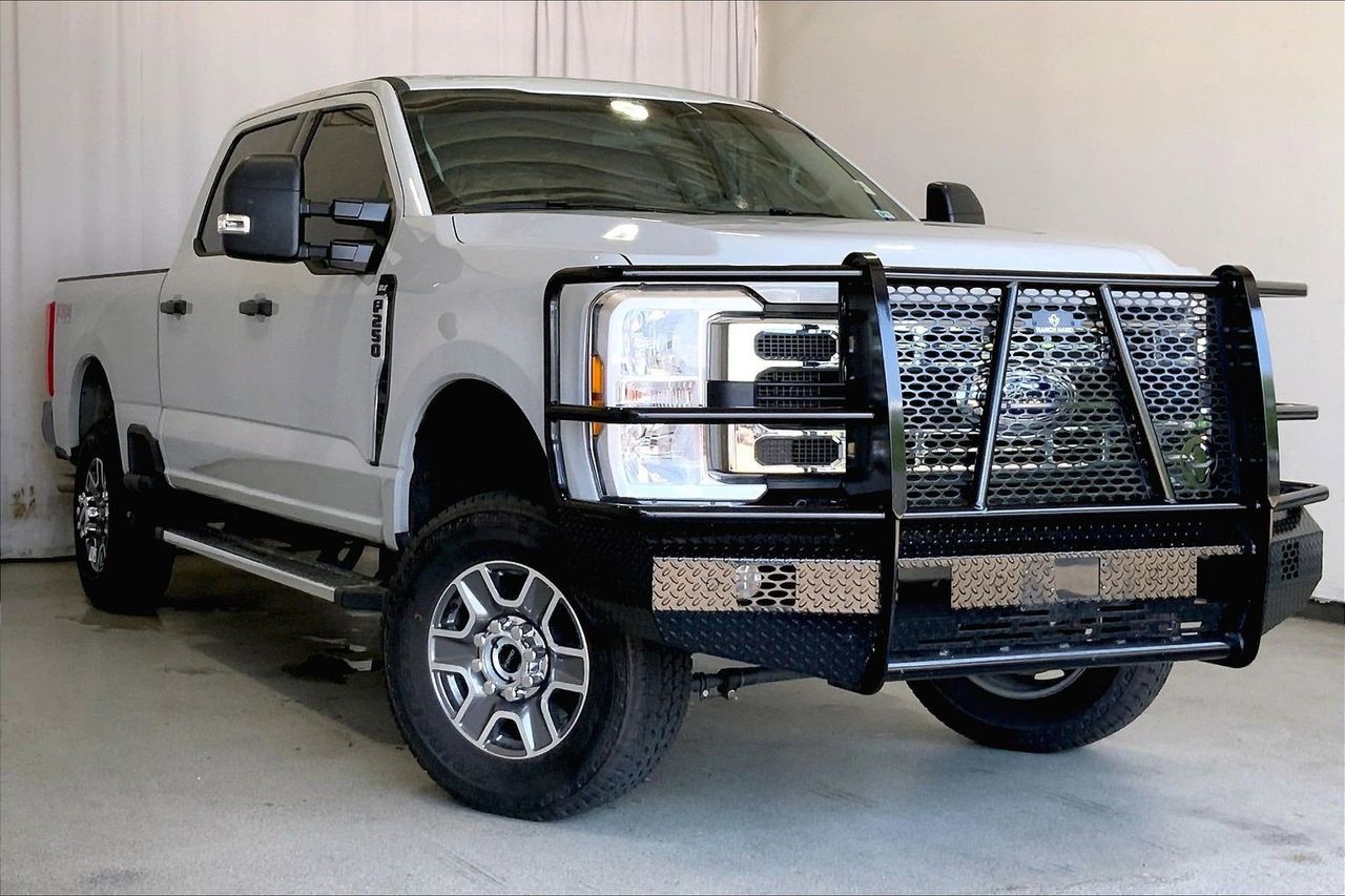 2025 Ford F-250 XLT 4x4 Crew Cab 6-3/4' Box's photo