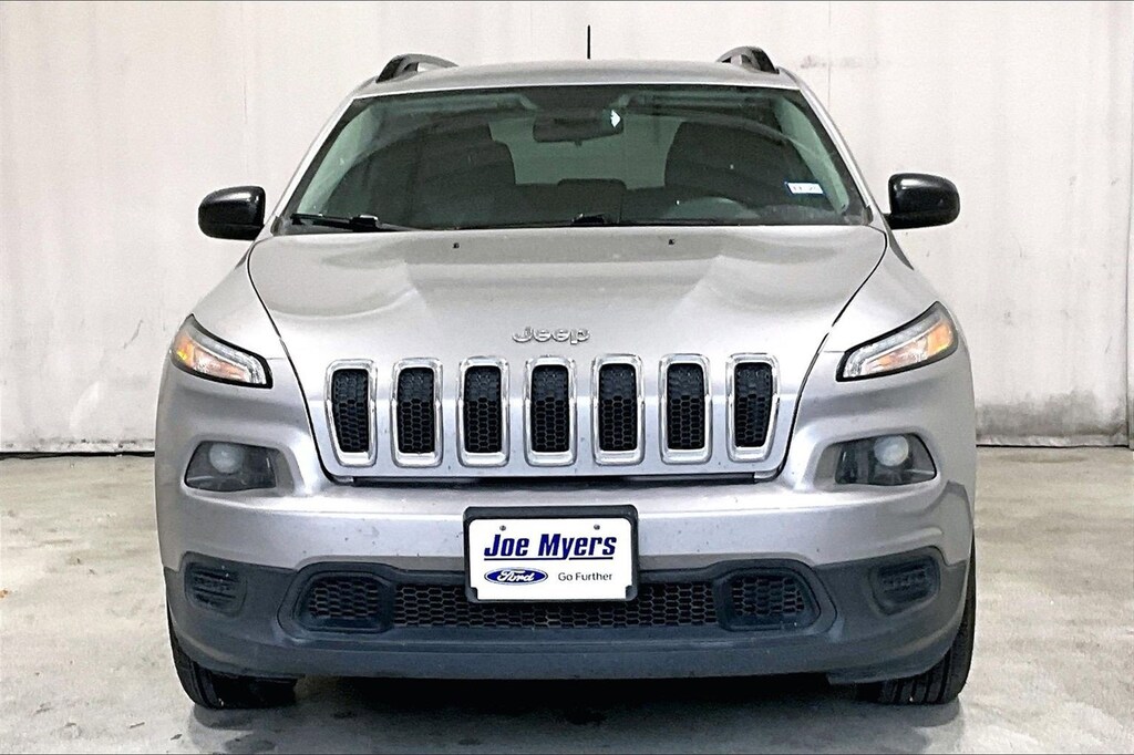 Used 2017 Jeep Cherokee Sport SUV
