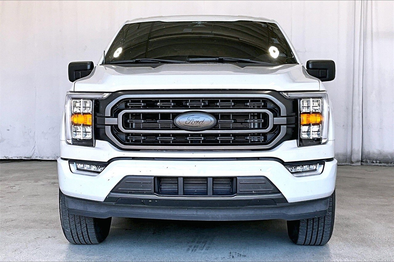2023 Ford F-150 XLT photo 3