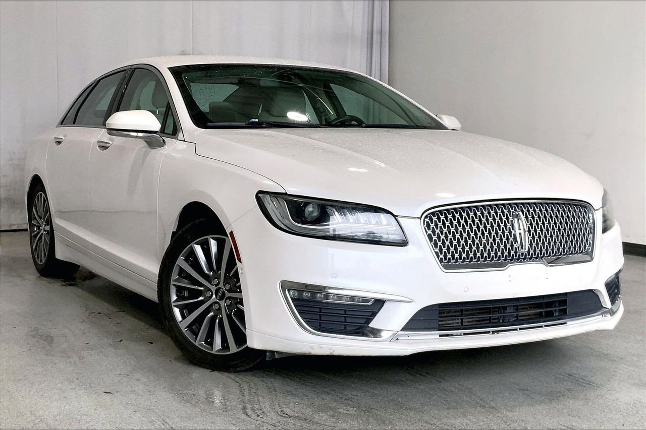 2017 Lincoln MKZ Select FWD's photo