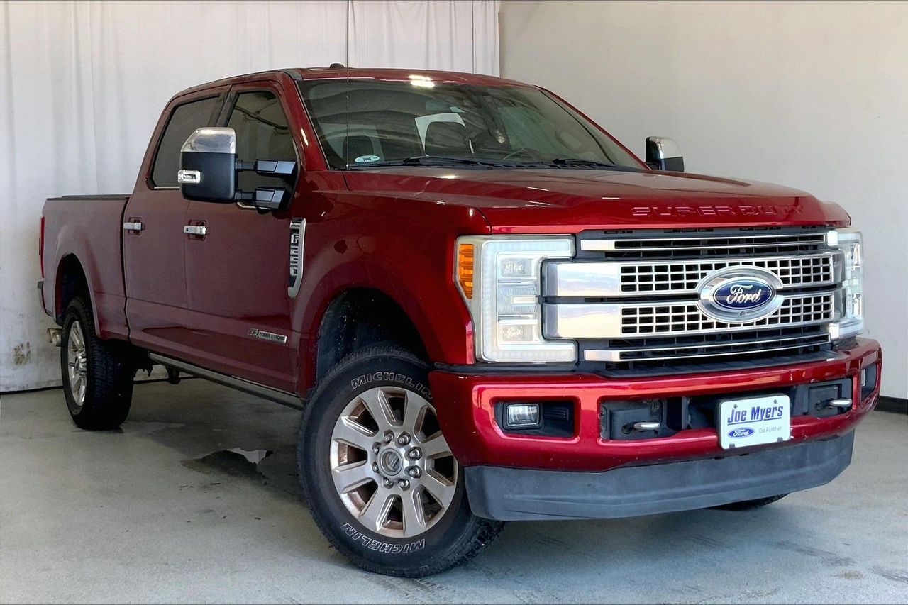 2017 Ford F-250 Platinum 4x4 Crew Cab 8' Box's photo