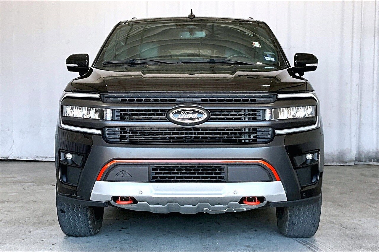 2023 Ford Expedition Timberline photo 3