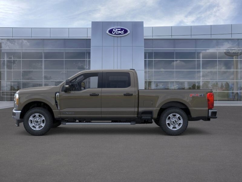 2026 Ford F-250 XLT photo 3