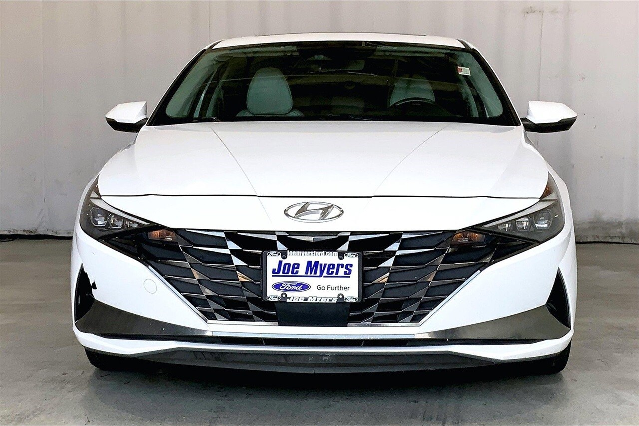 2023 Hyundai Elantra Hybrid Limited photo 2