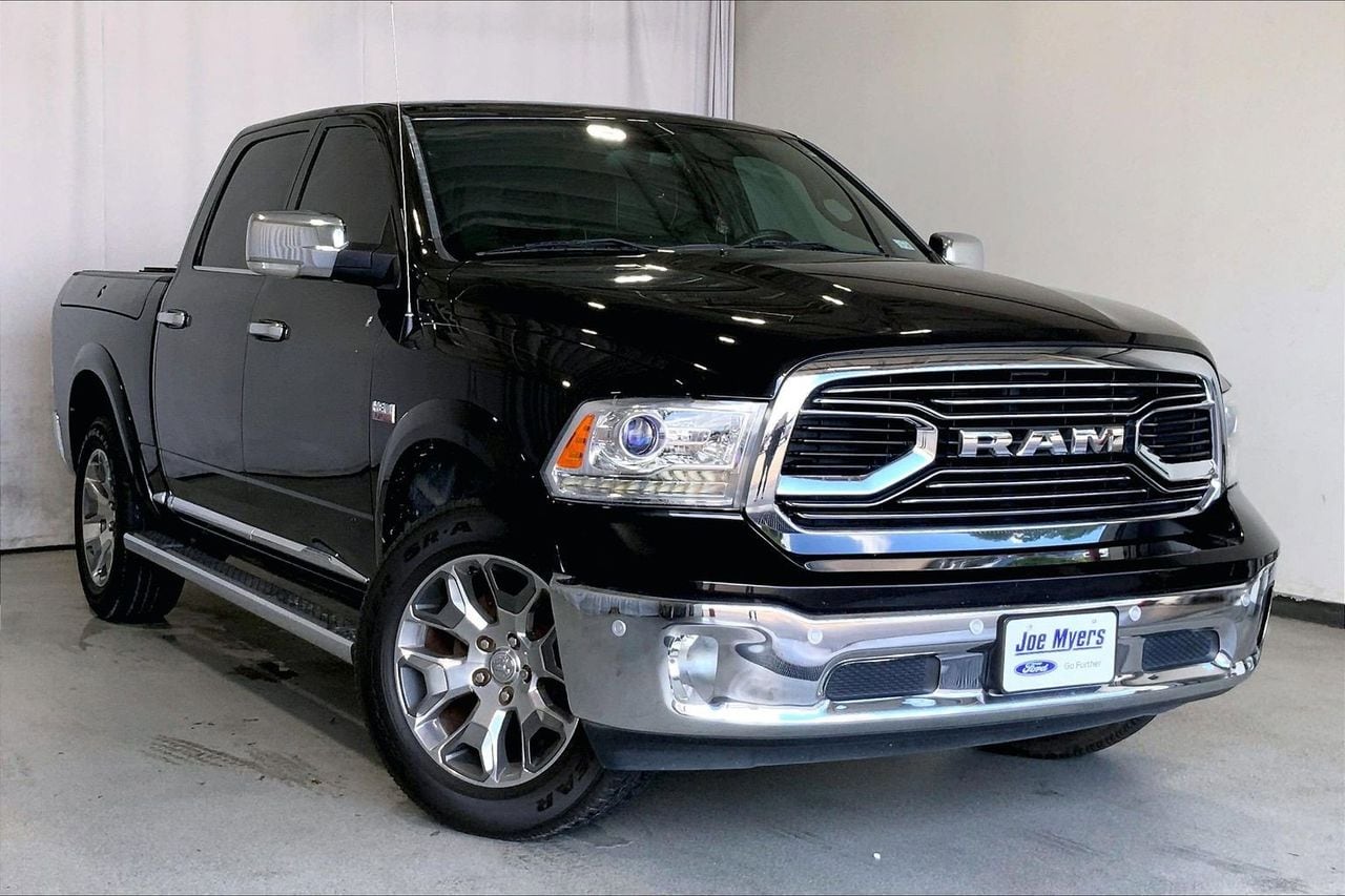 2018 RAM 1500 Laramie Limited Crew Cab 5'7's photo