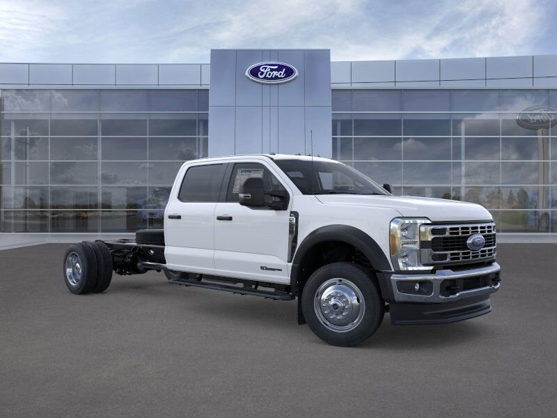 2025 Ford F-550 Super Duty Chassis Cab XL - Photo 7