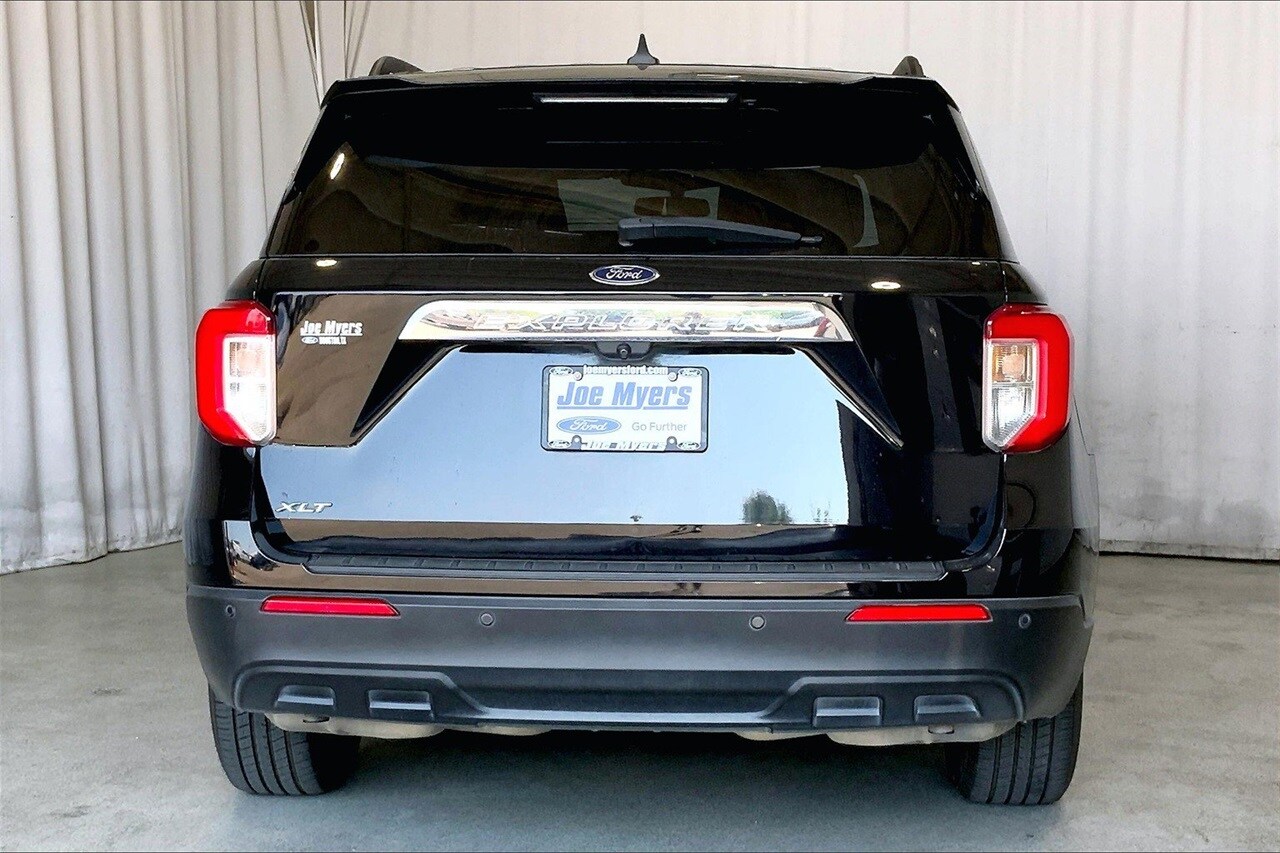 2021 Ford Explorer XLT photo 4