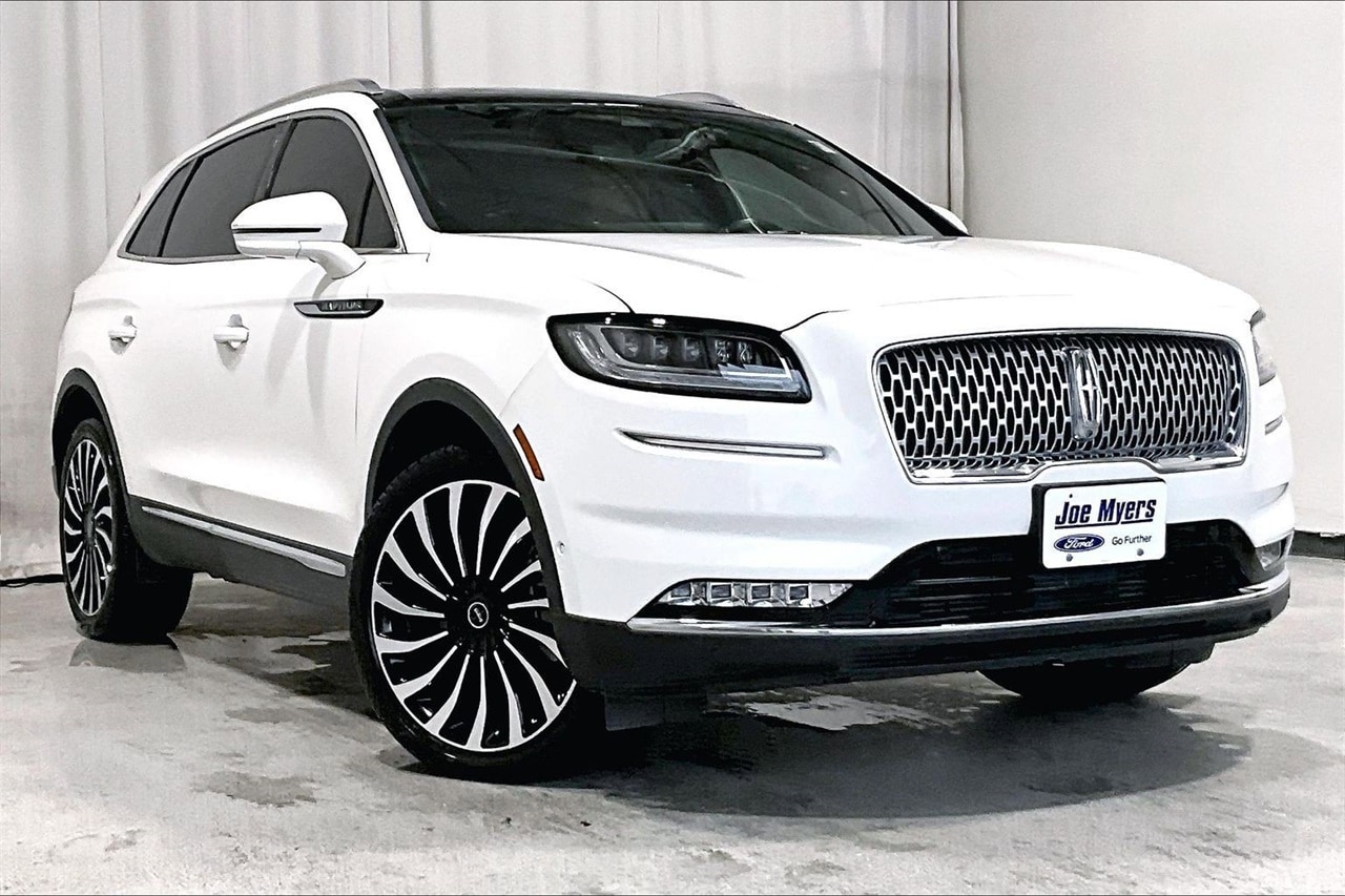 2022 Lincoln Nautilus Black Label's photo