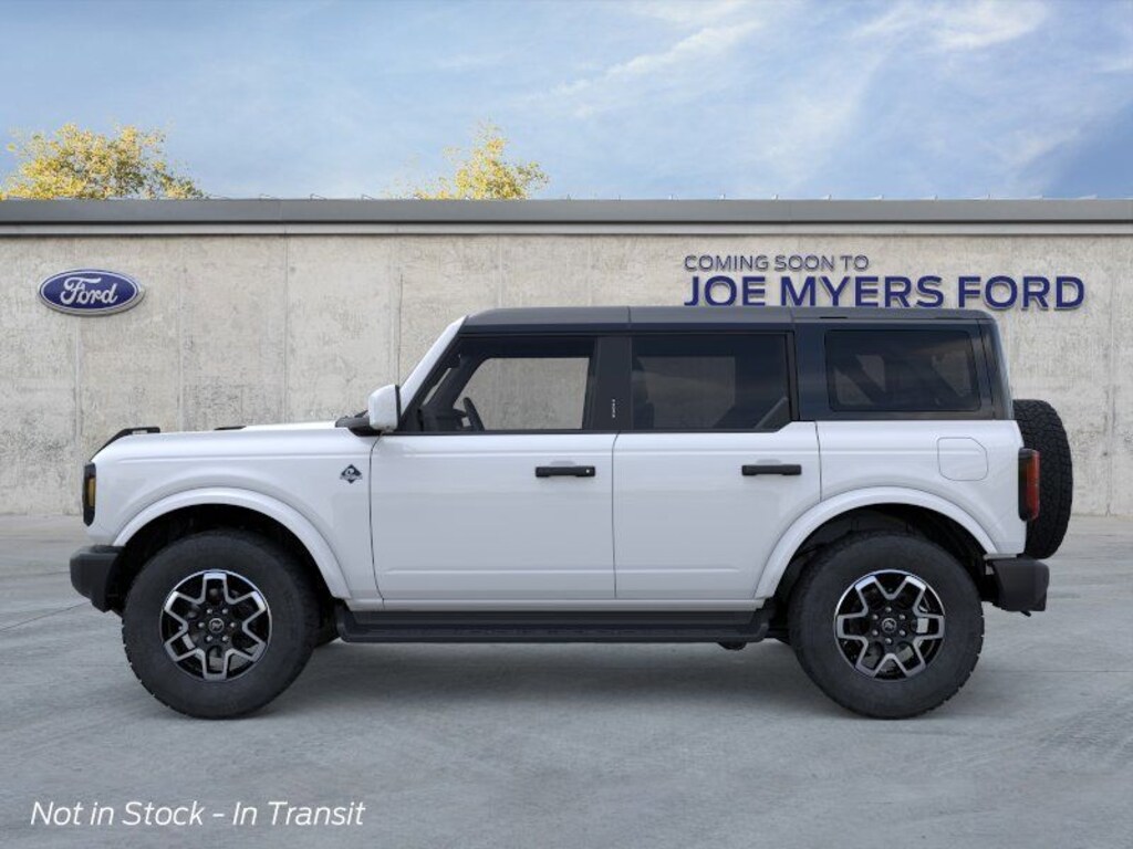 New 2026 Ford Bronco Outer Banks SUV