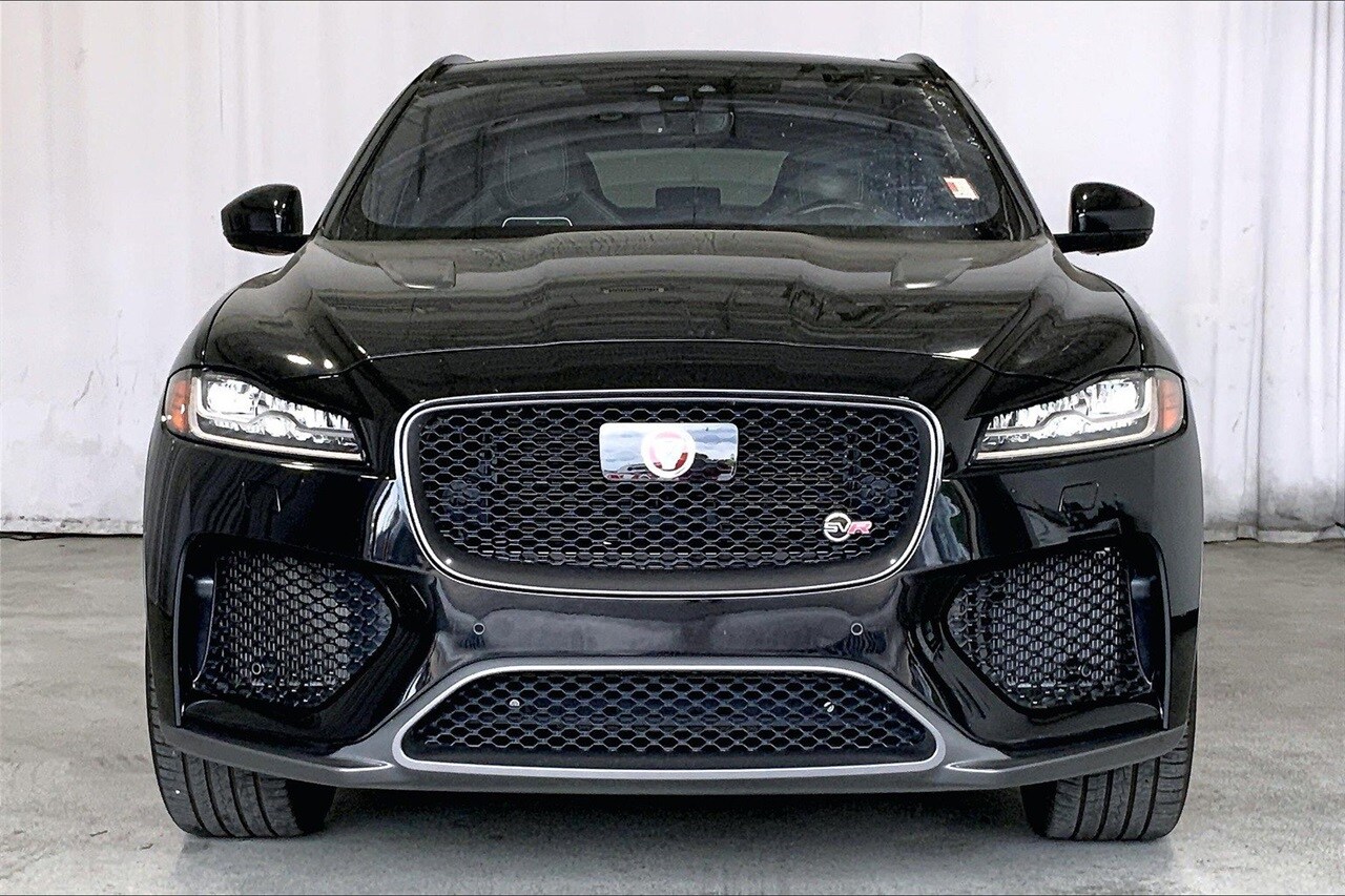 2020 Jaguar F-PACE SVR photo 2