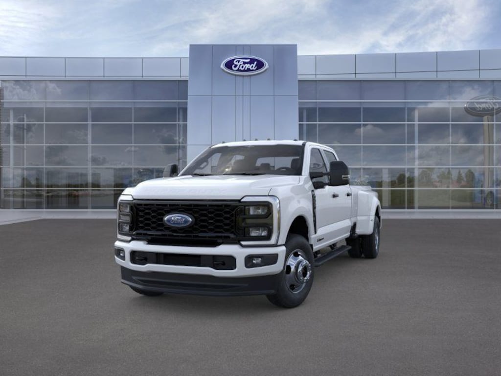 New 2026 Ford F-350 XL Truck Crew Cab