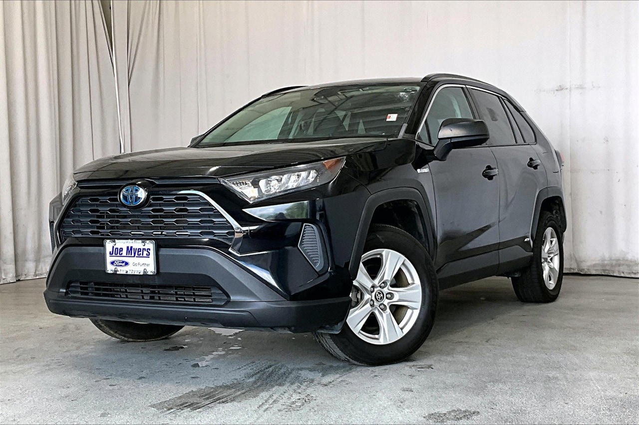 Used 2021 Toyota RAV4 LE with VIN 4T3LWRFV2MU028161 for sale in Northfield, Minnesota