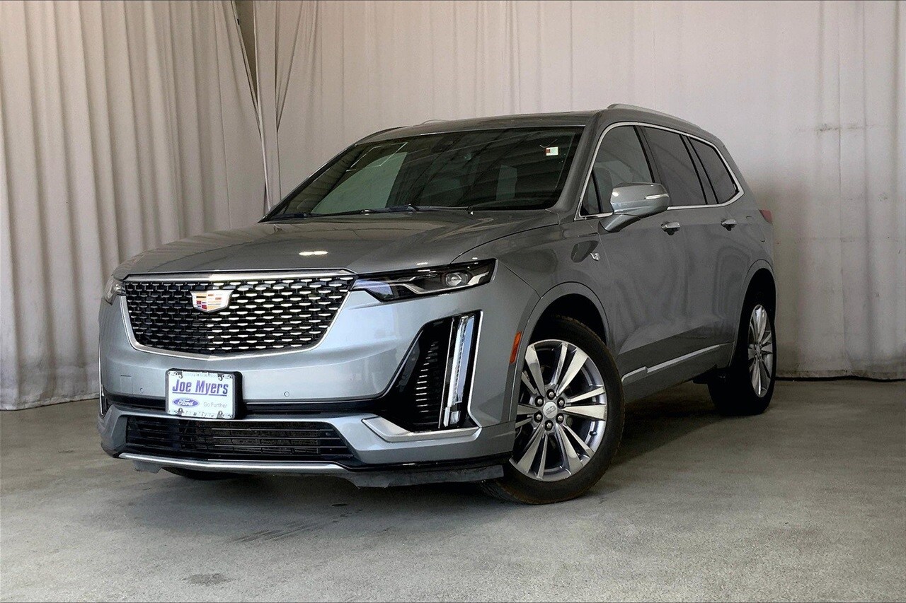 2023 Cadillac XT6 Premium Luxury photo 2
