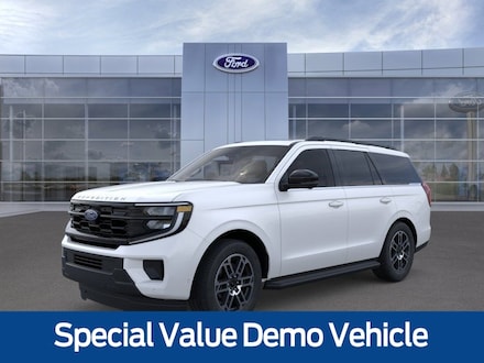 2025 Ford Expedition Active SUV