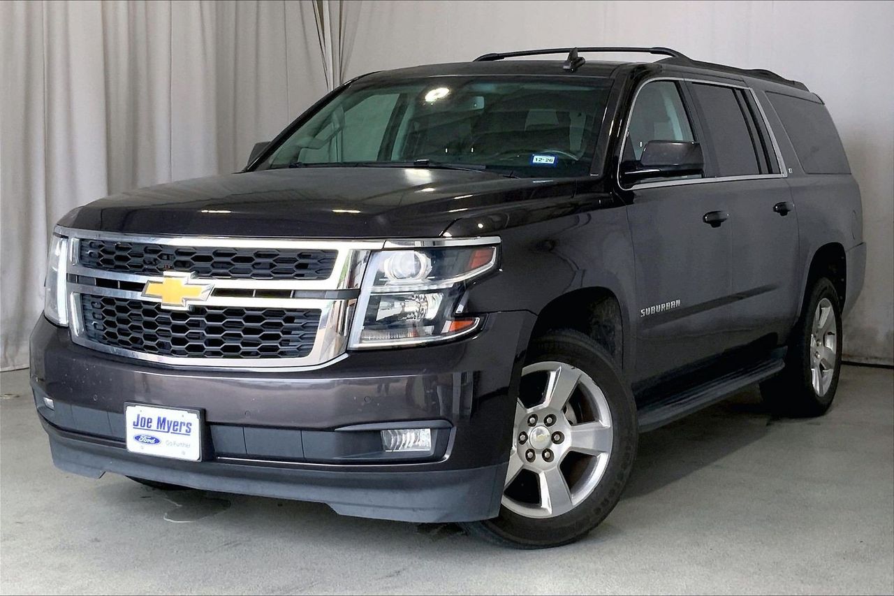 Used 2017 Chevrolet Suburban LT with VIN 1GNSKHKC7HR309519 for sale in Jersey Village, TX