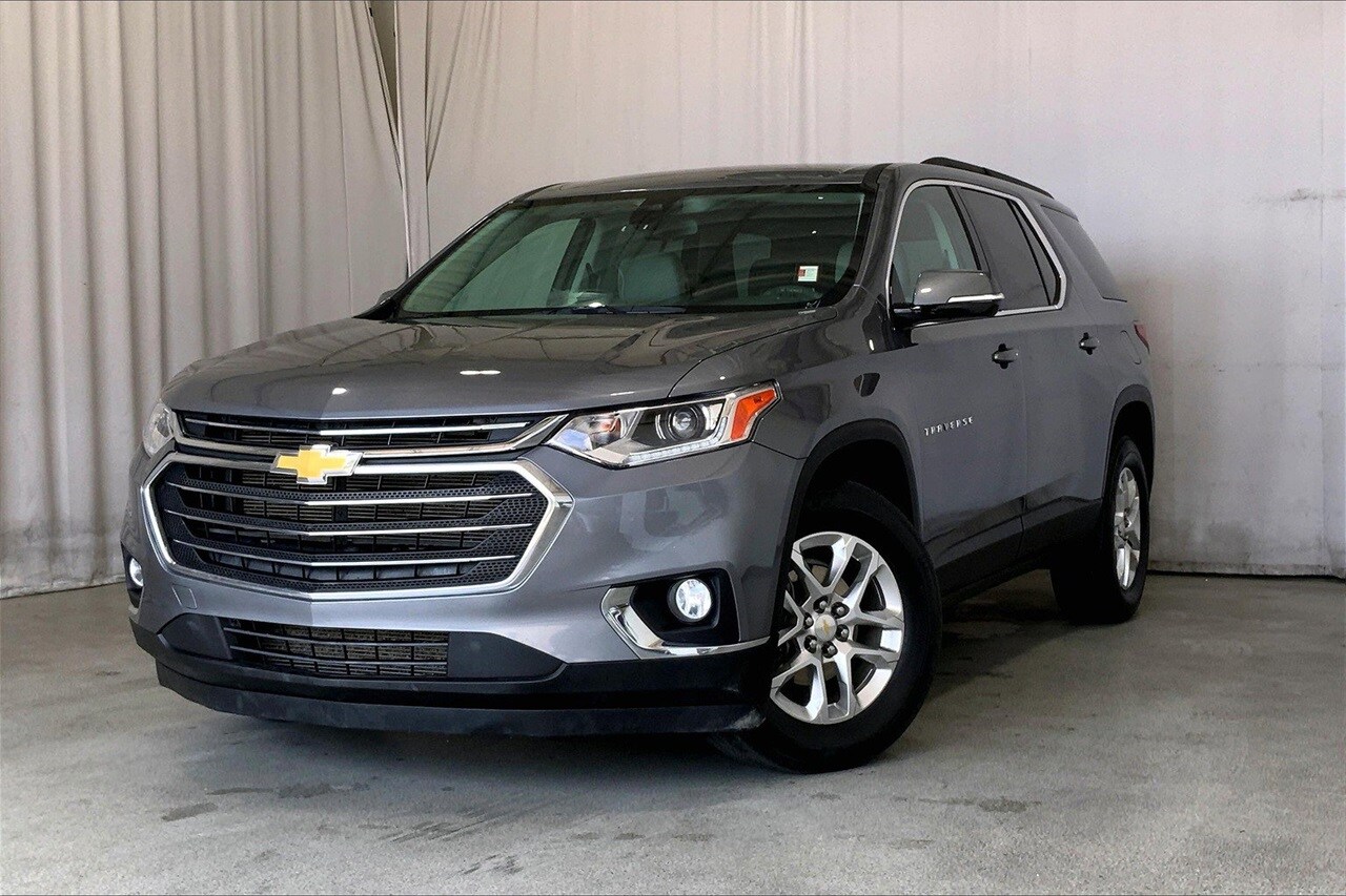 2020 Chevrolet Traverse photo 2